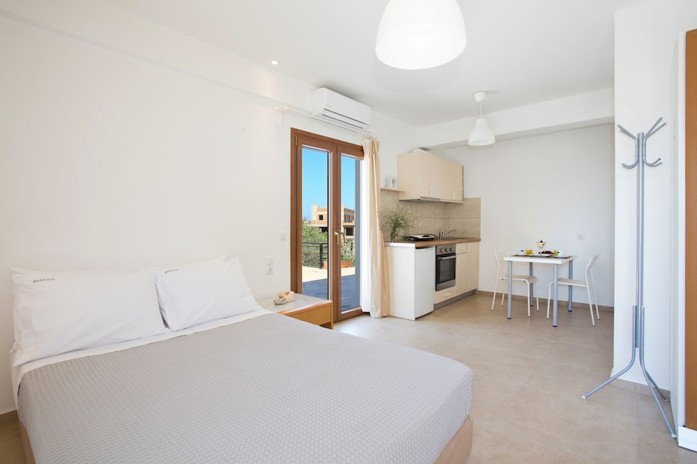 Basilico Suites - Adults Only 11/42