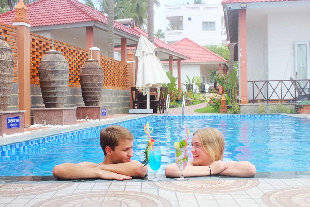 Lotus Garden Resort 45/55