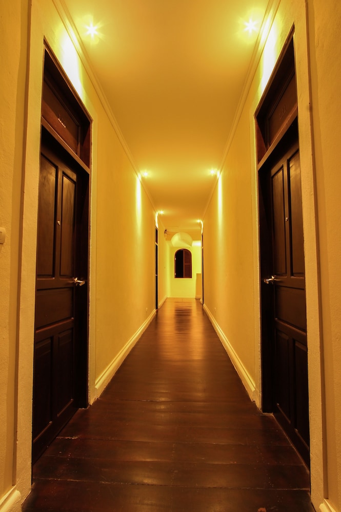Le Luxe Boutique Hotel 46/56
