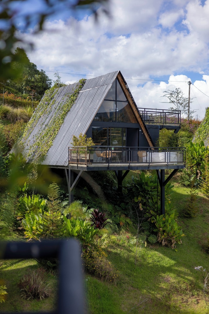 Gretel Chalets Suizos 2/50