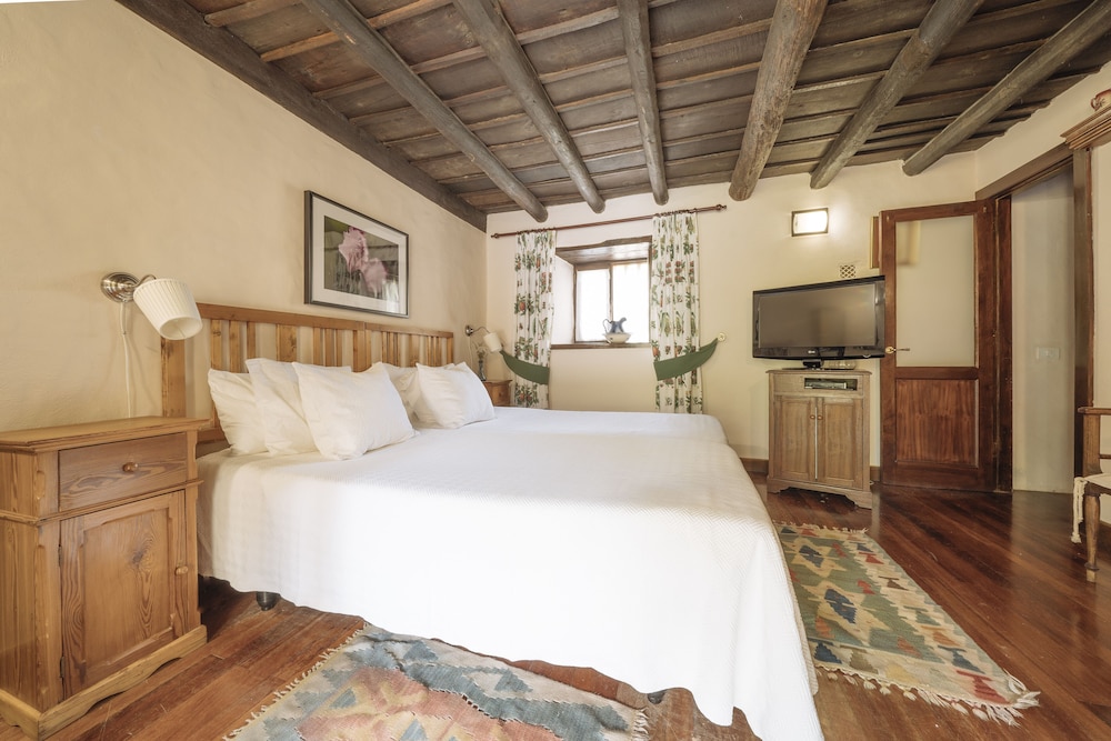 HOTEL RURAL LAS CALAS 11/50