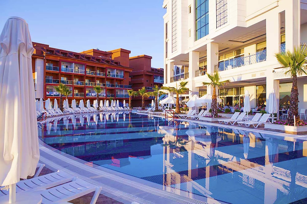 Diamond Elite Hotel and Spa - Adults Only 16 Plus 47/50
