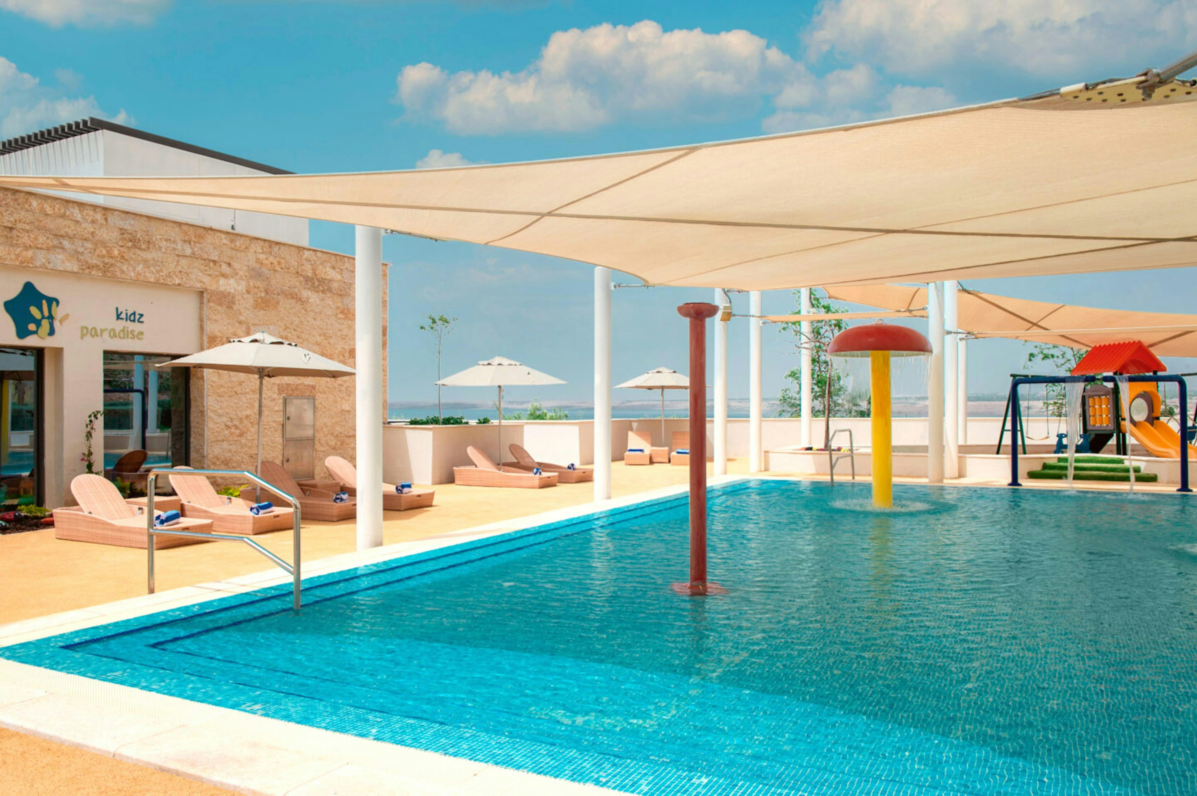 Hilton Dead Sea Resort and Spa 38/50