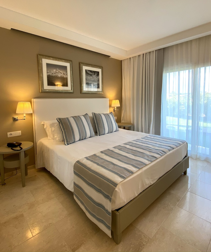 Grand Hotel Cannigione 23/70