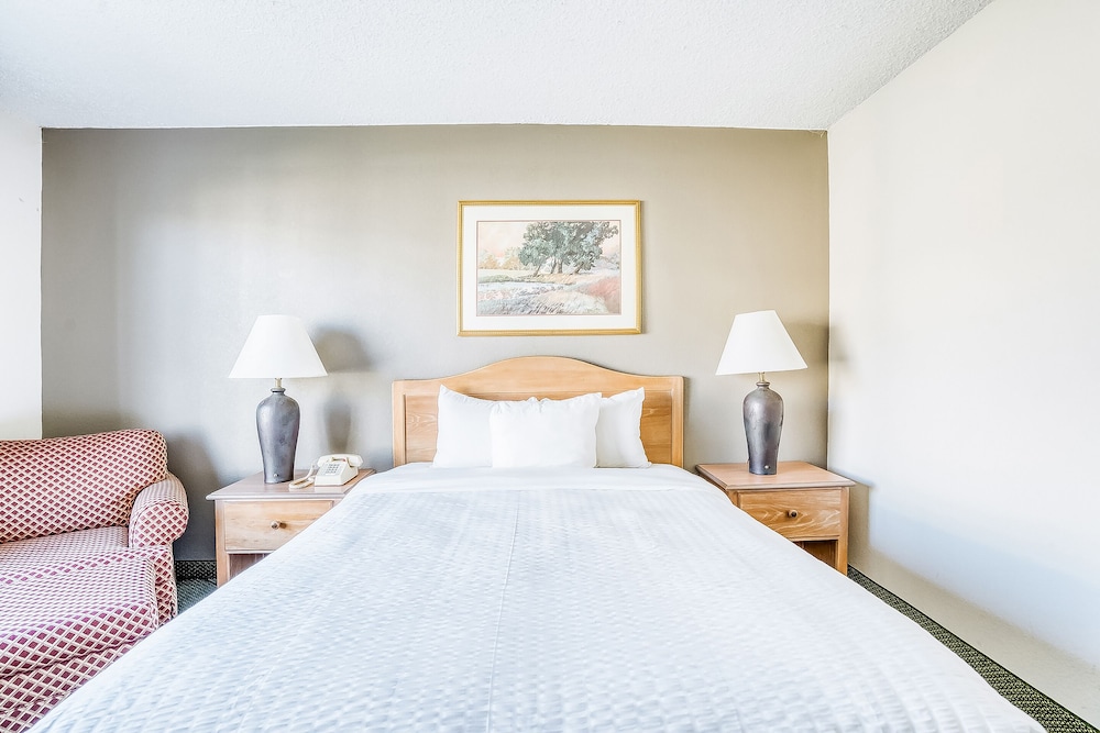 Hotel Monroe LA I-20 19/29
