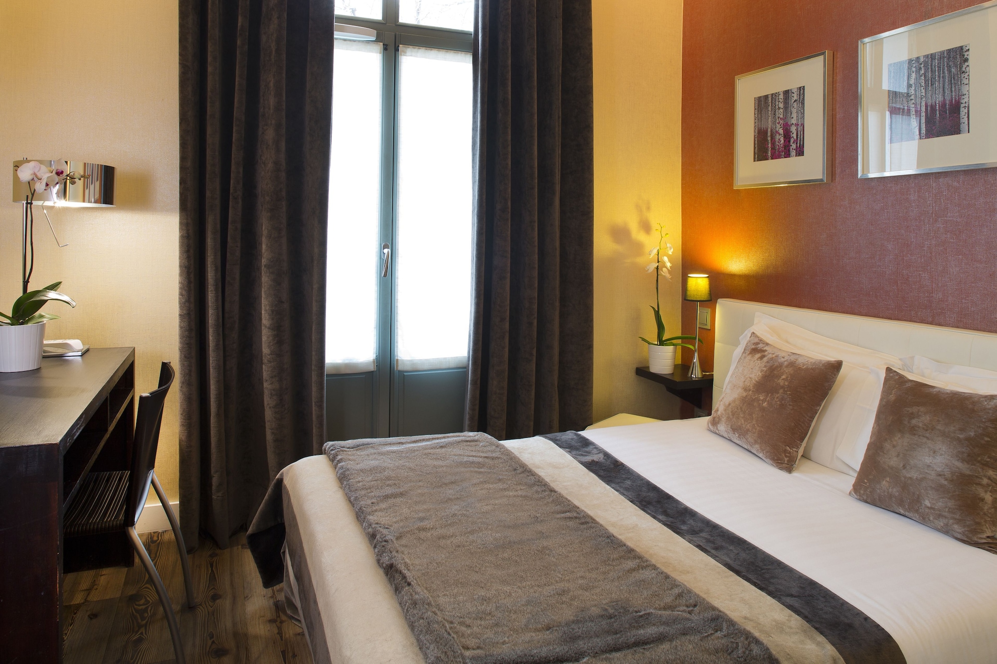 CLASSIC, DOUBLE OR TWIN BED