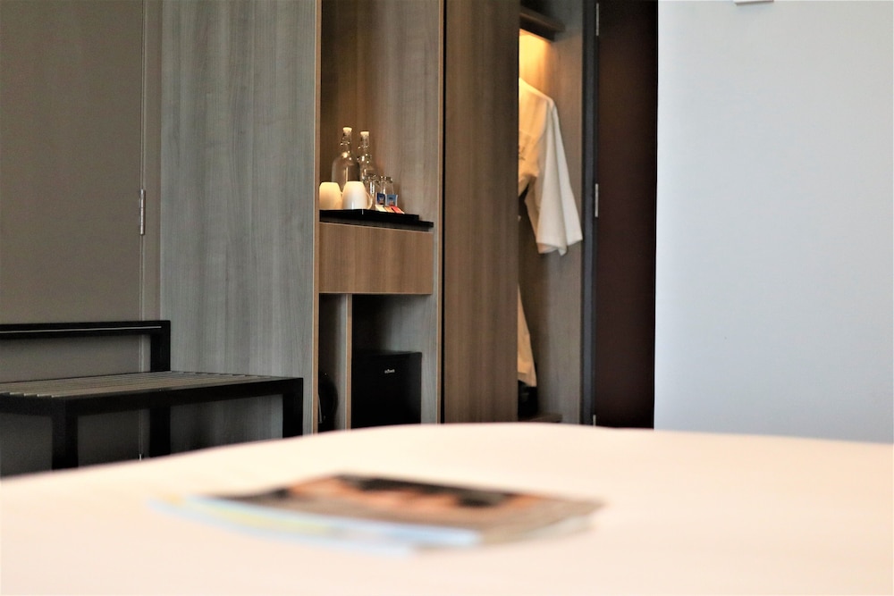 KSL Esplanade Hotel 4/22