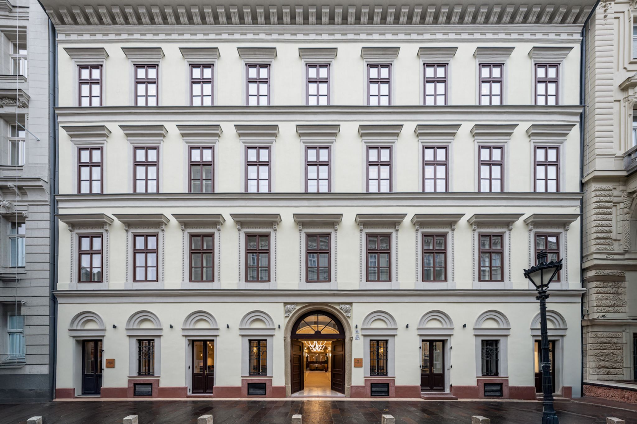 Basiliq Hotel 1/50