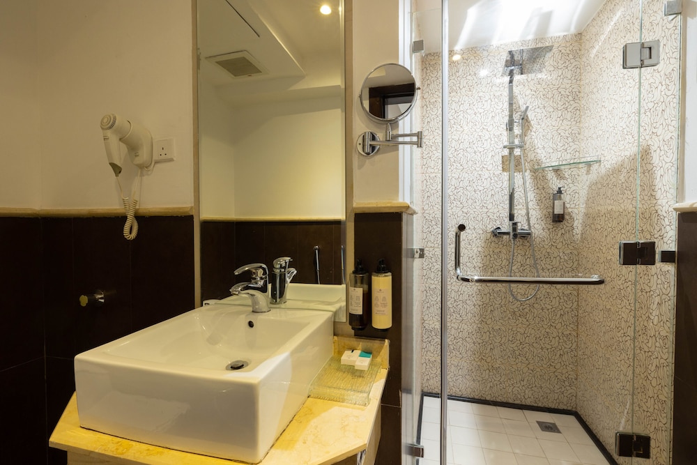 فندق ميرا اعمال العليا(Mira Business Hotel) 66/67