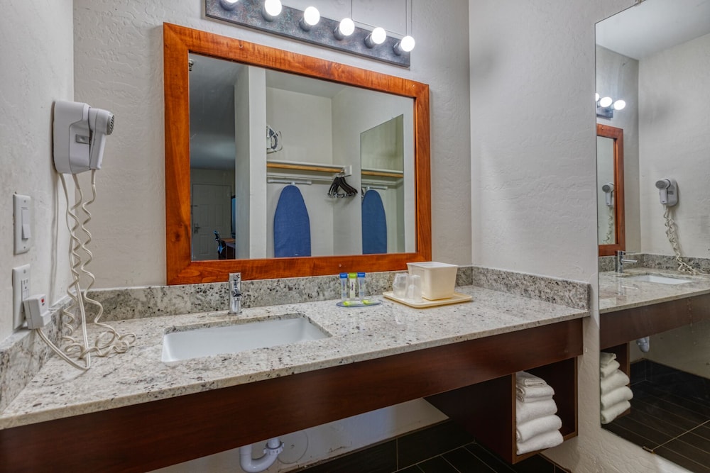 The Hotel Serene Glendale Peoria, Surestay Collection by BW 7/27
