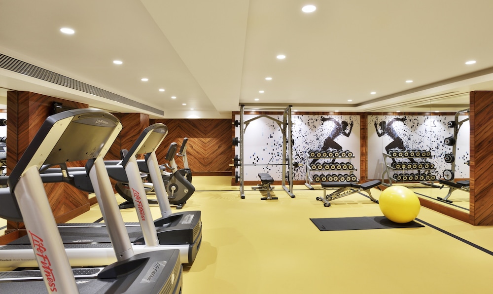 Sheraton Grand Pune Bund Garden Hotel 42/60