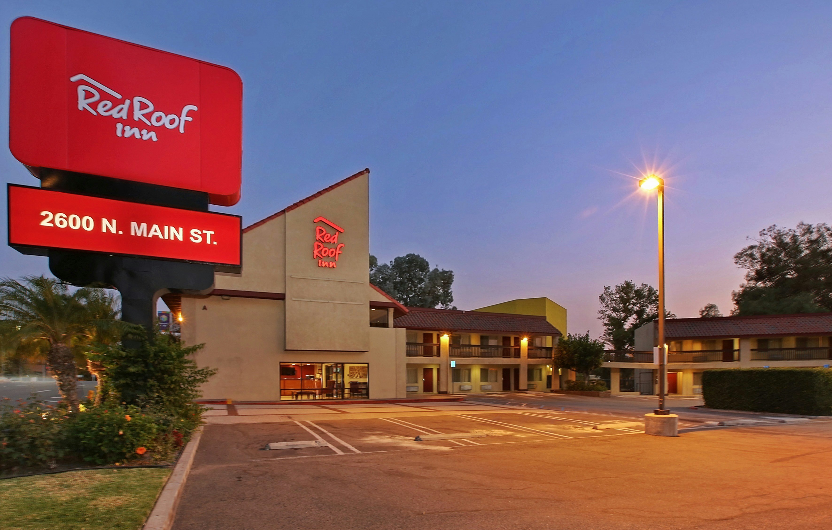 Red Roof Inn Santa Ana 6/7