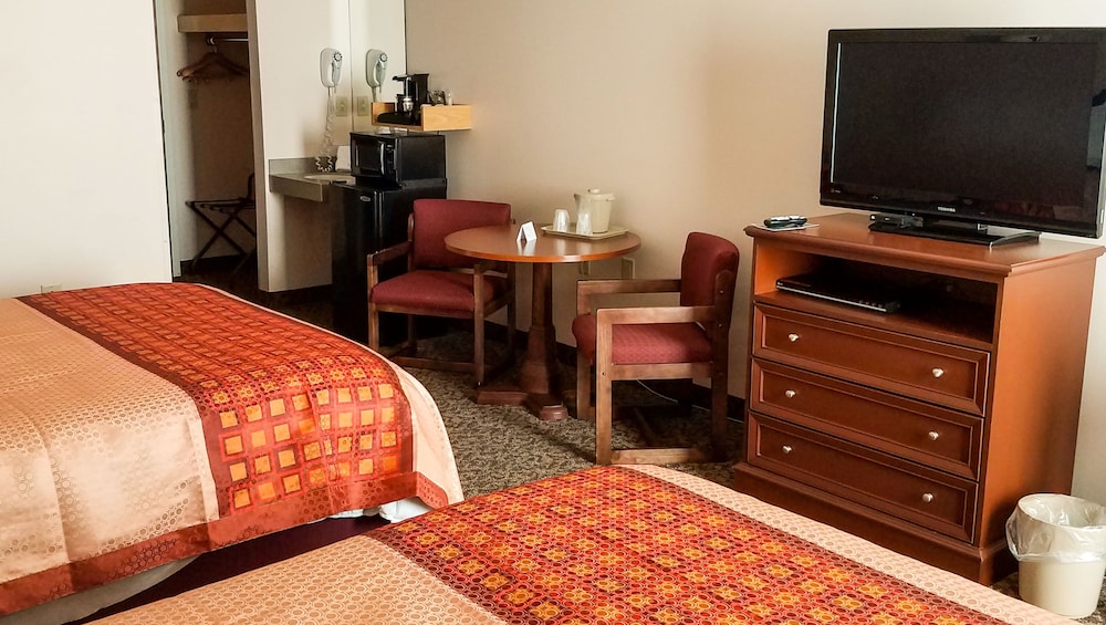 Iveys Motor Lodge Houlton 34/63