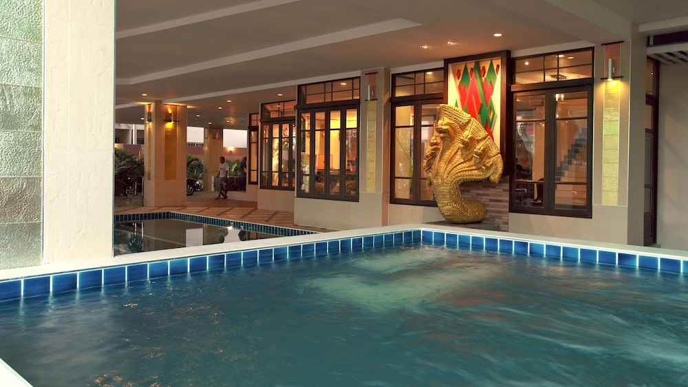 Pattaya Loft Hotel 5/55