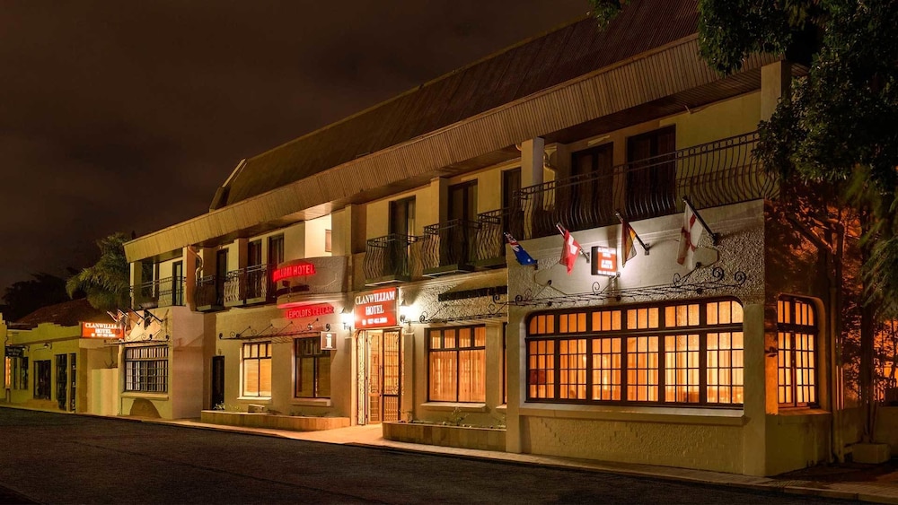 Clanwilliam Hotel by Country Hotels 1/28