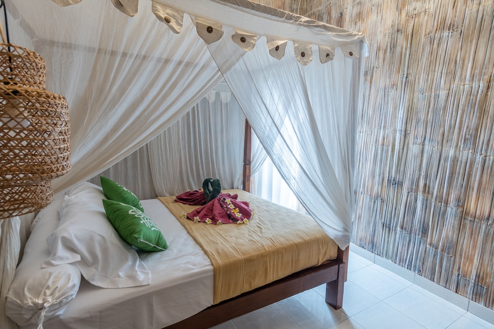 Santhika B&B 11/50