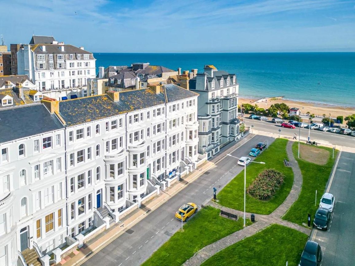 West Rocks Townhouse in EASTBOURNE
