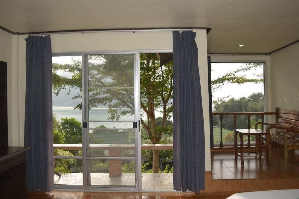 Phi Phi Viewpoint Resort 38/65