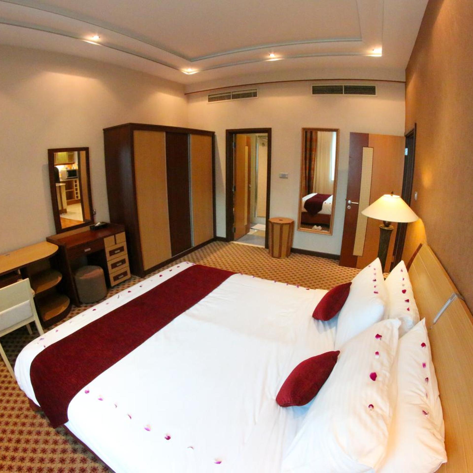 ONE BEDROOM SUITE
