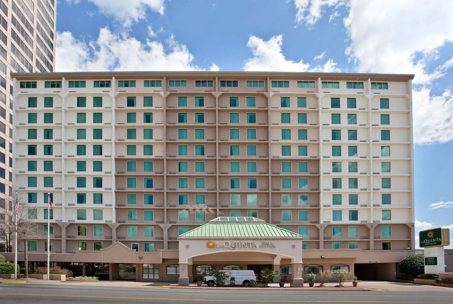 La Quinta Inn & Suites by Wyndham Downtown Conference Center 3/33