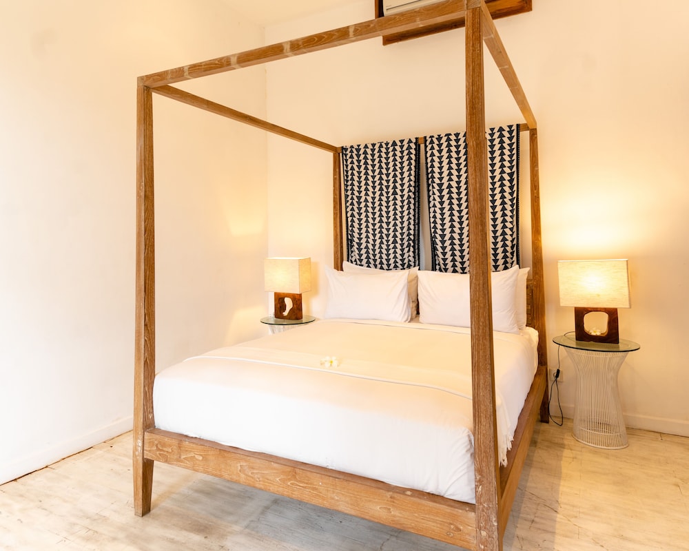 3 BEDROOMS, LUXURY, VILLA, BEACH FRONT, PRIVATE POOL