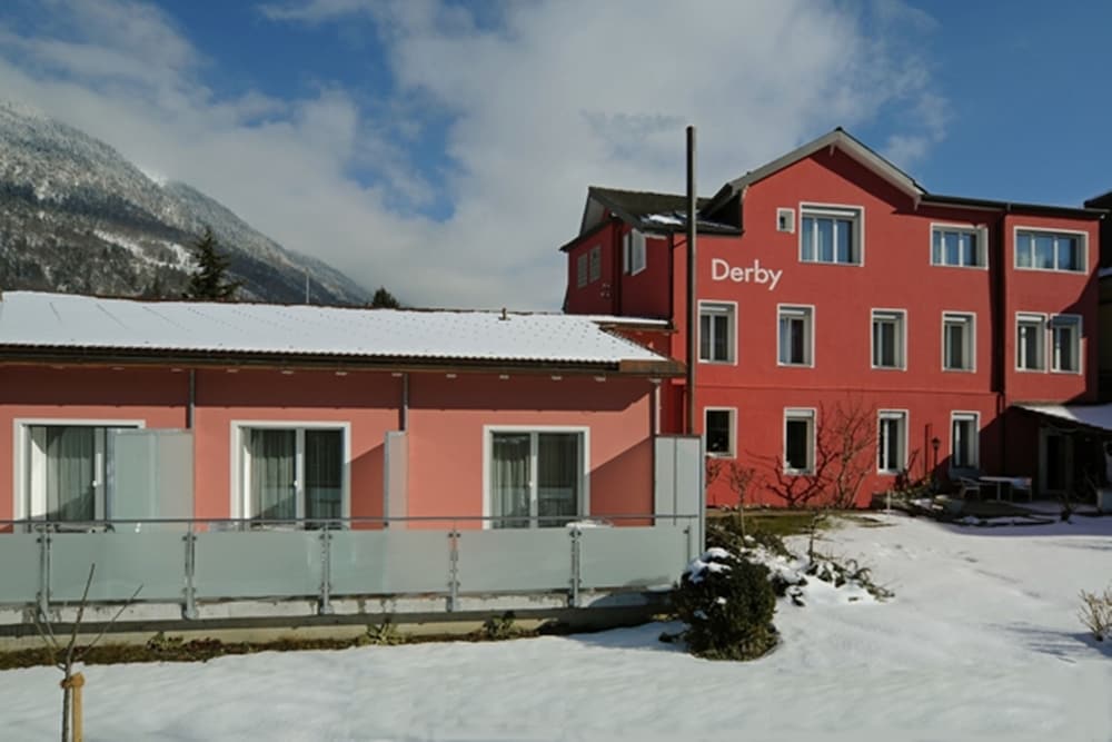 Hotel Derby 3/50