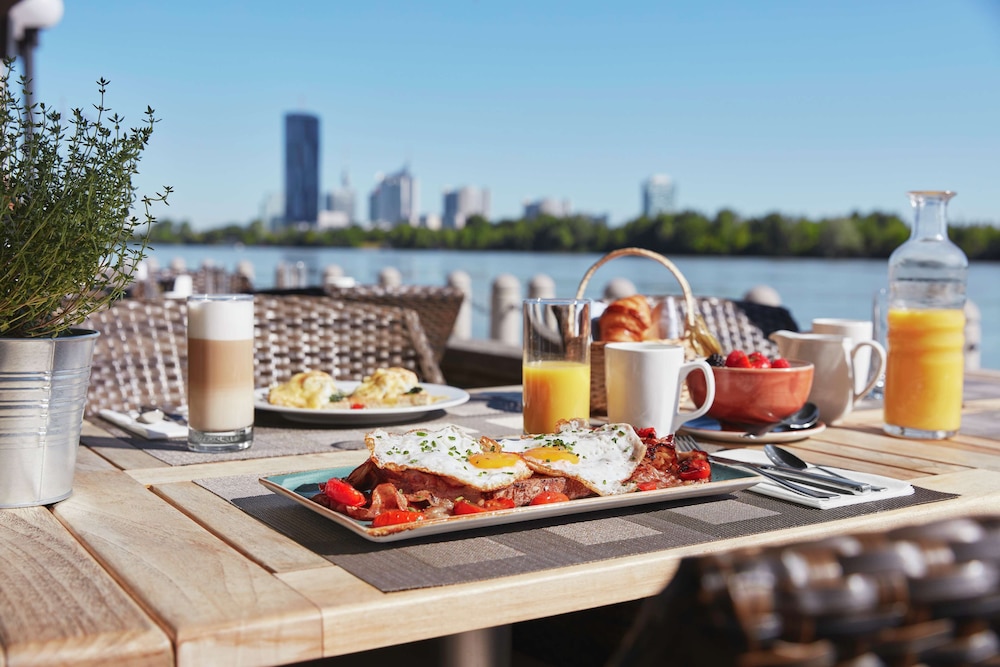 Hilton Vienna Danube Waterfront 63/87