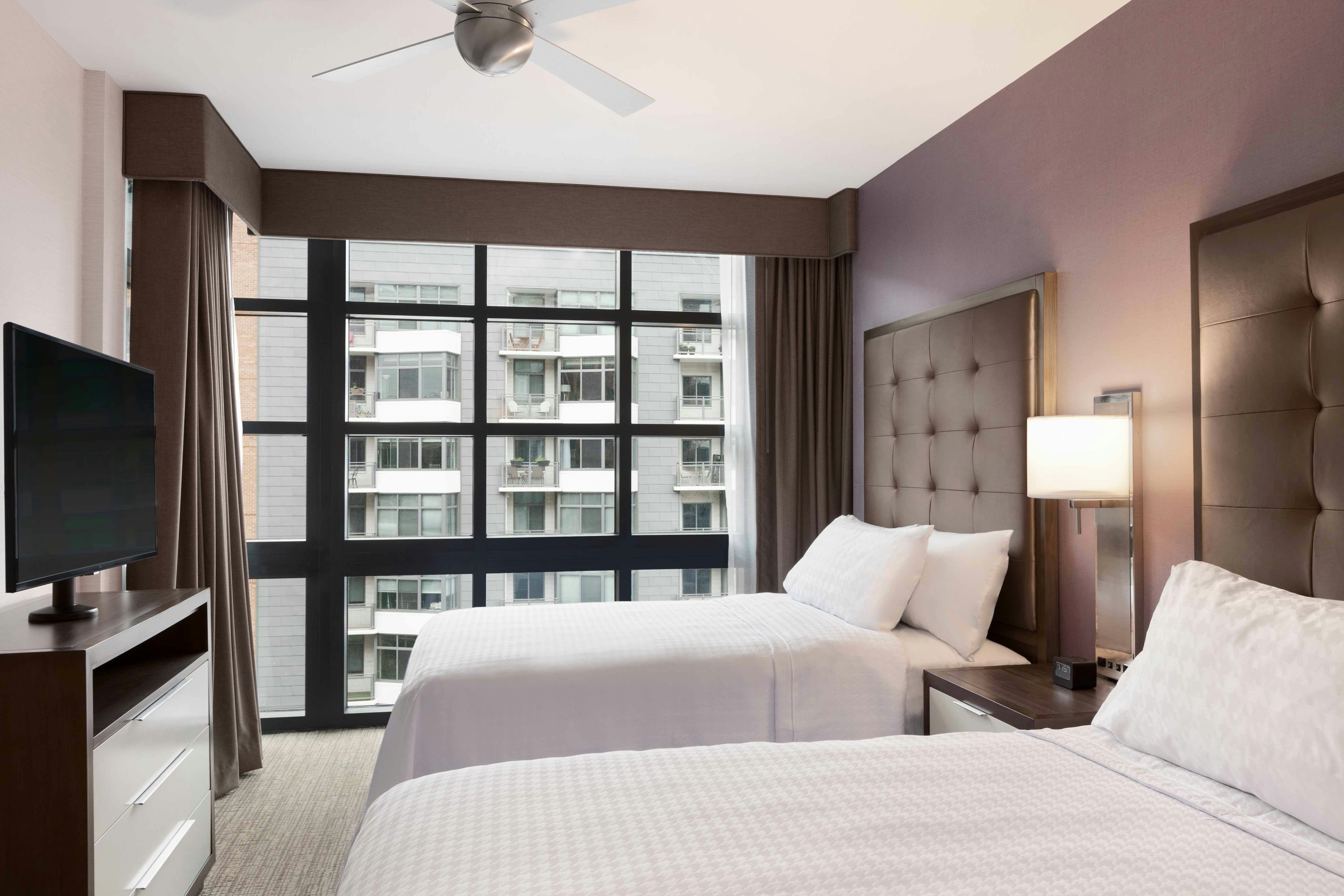 1 BEDROOM, SUITE, 2 DOUBLE BEDS