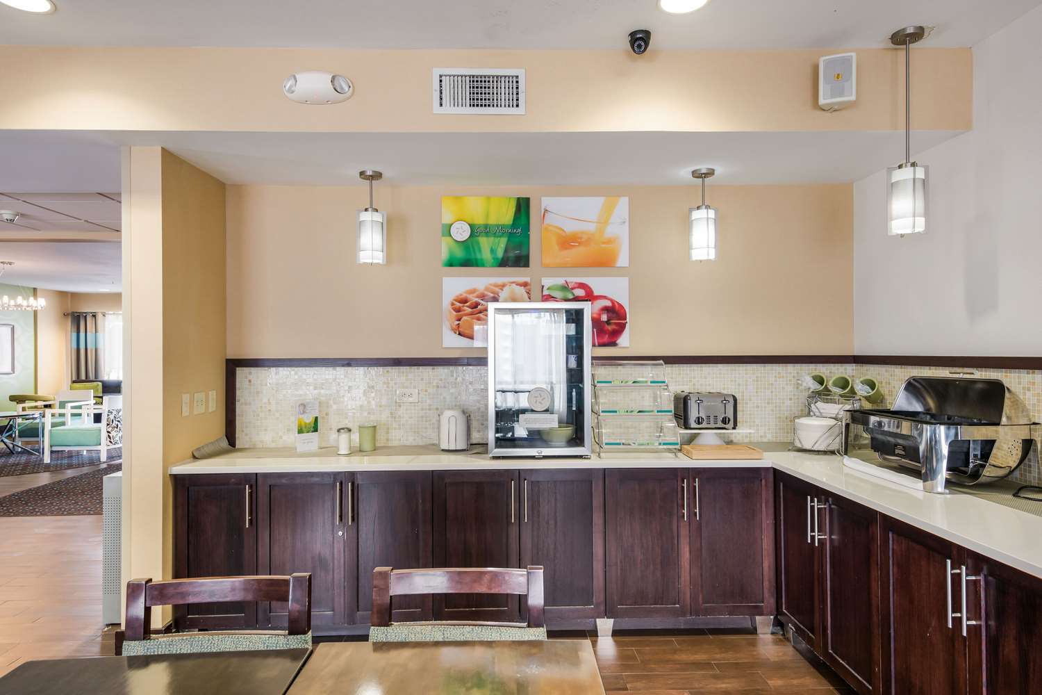 Quality Inn & Suites Quincy - Downtown 6/45