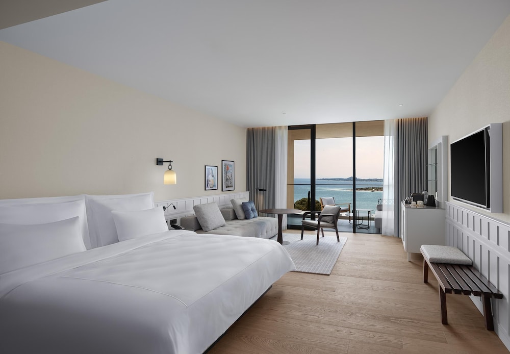 Honeymoon, Double Bed