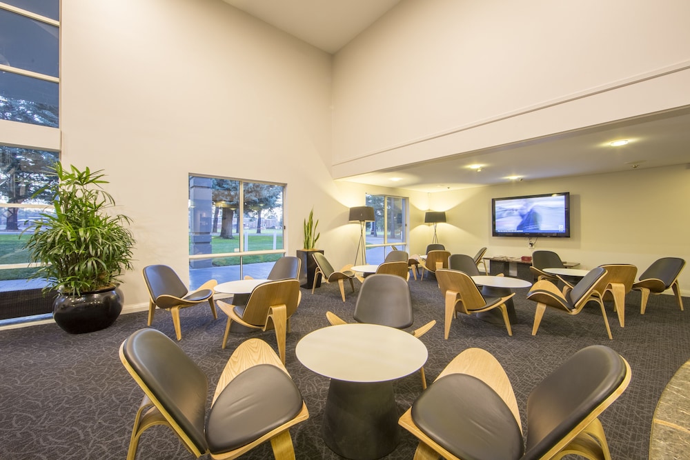 ibis Styles Canberra 70/78