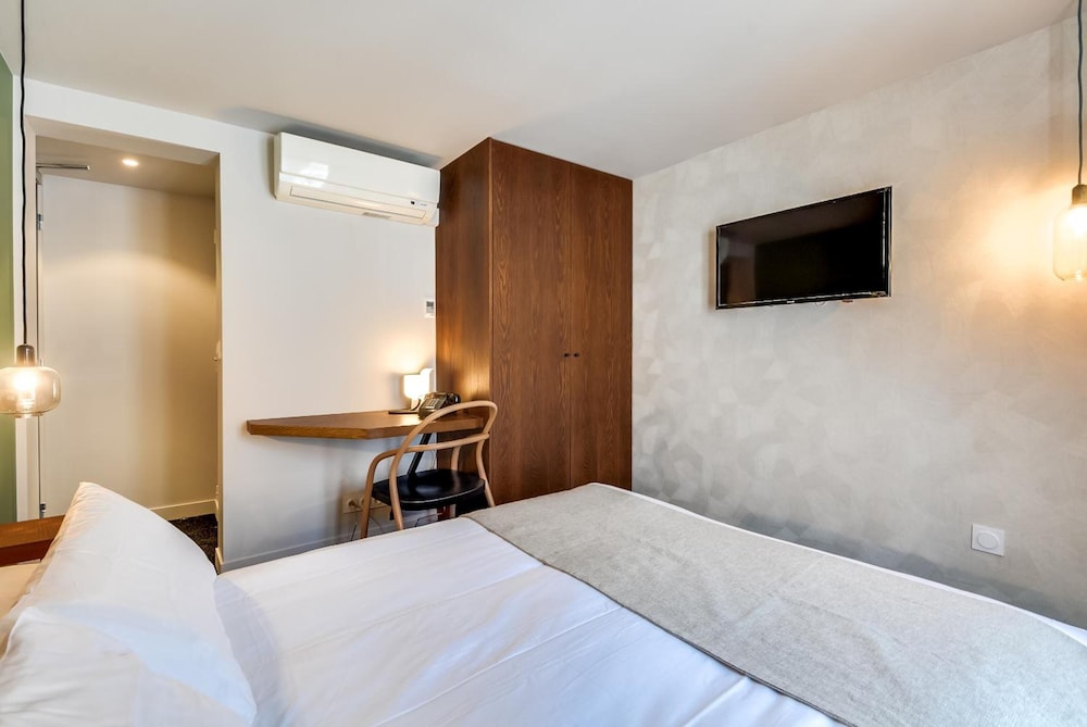 Le Wit Hotel (ex Mattle) 11/44