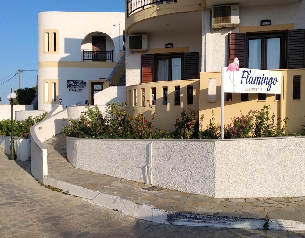 Flamingo Apartments 41/48