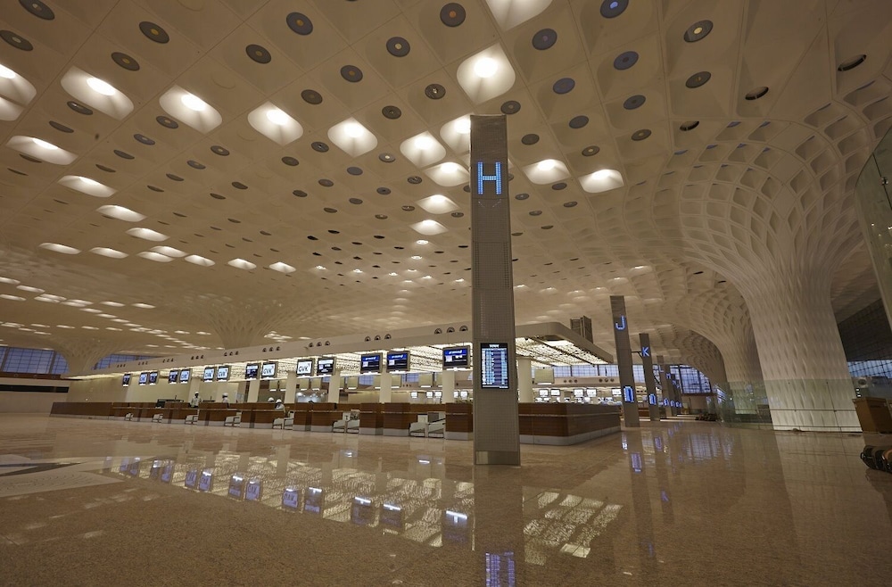 Niranta Airport Transit Hotel & Lounge Terminal 2 Arrivals 51/78