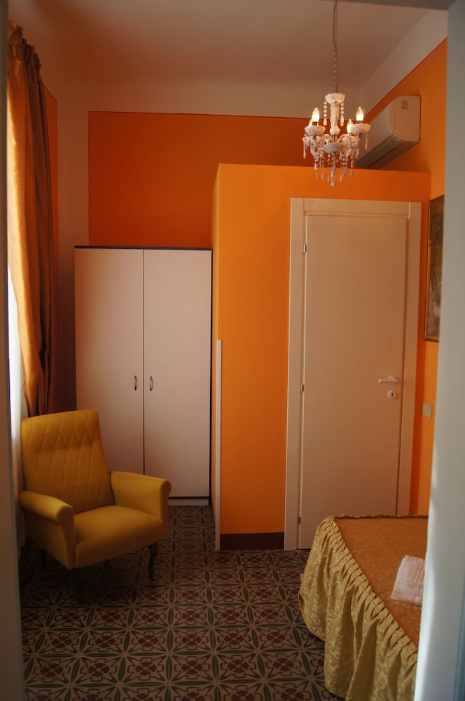 La Mimosa Bed And Breakfast 44/71