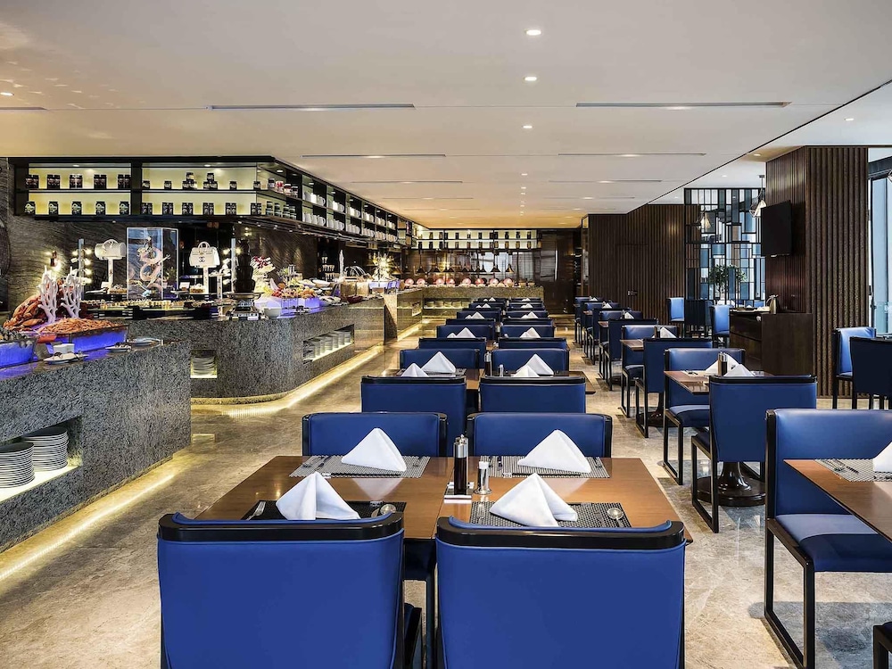 Novotel Ningbo East 54/76