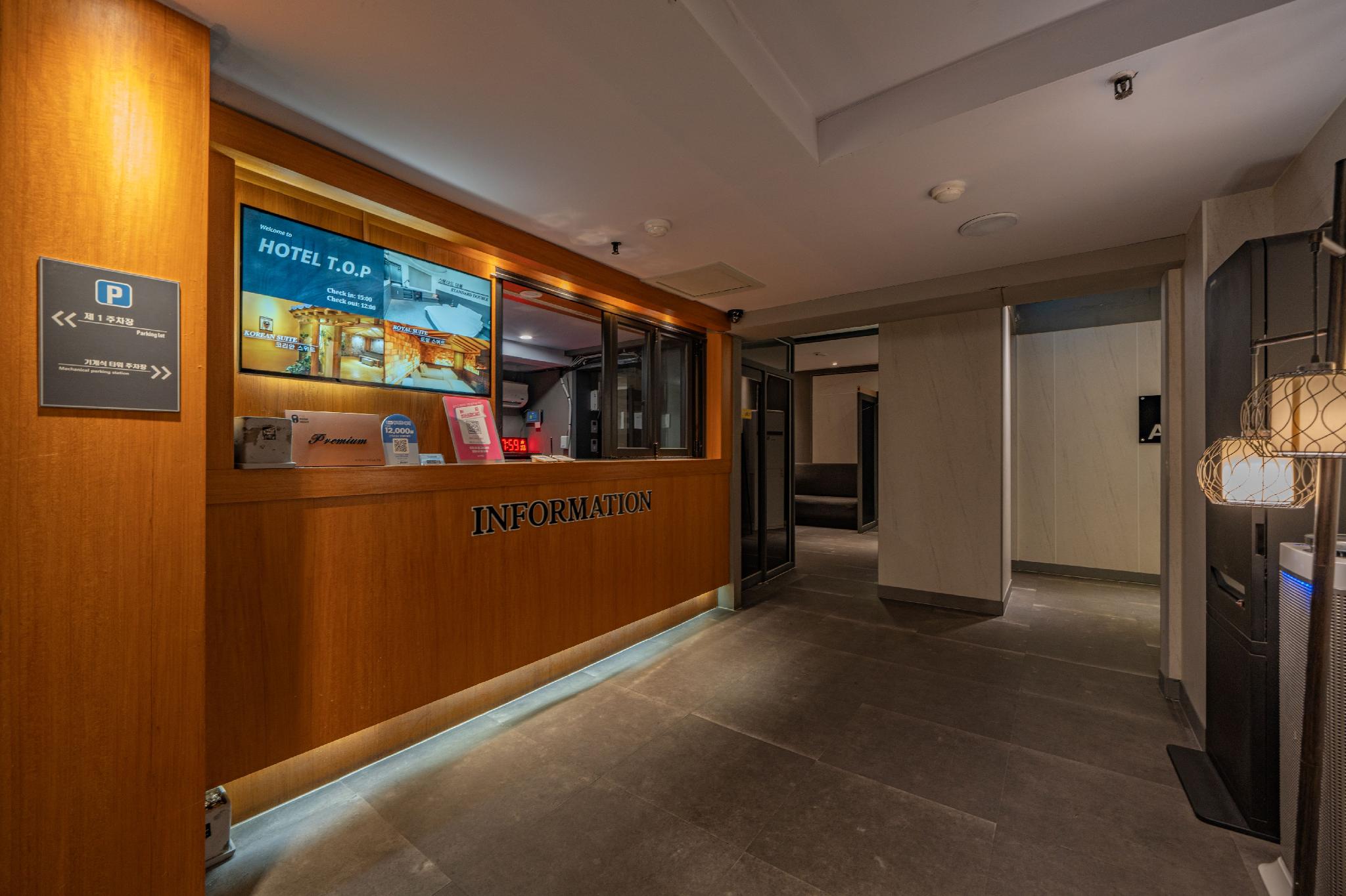 Top Hotel 14/56