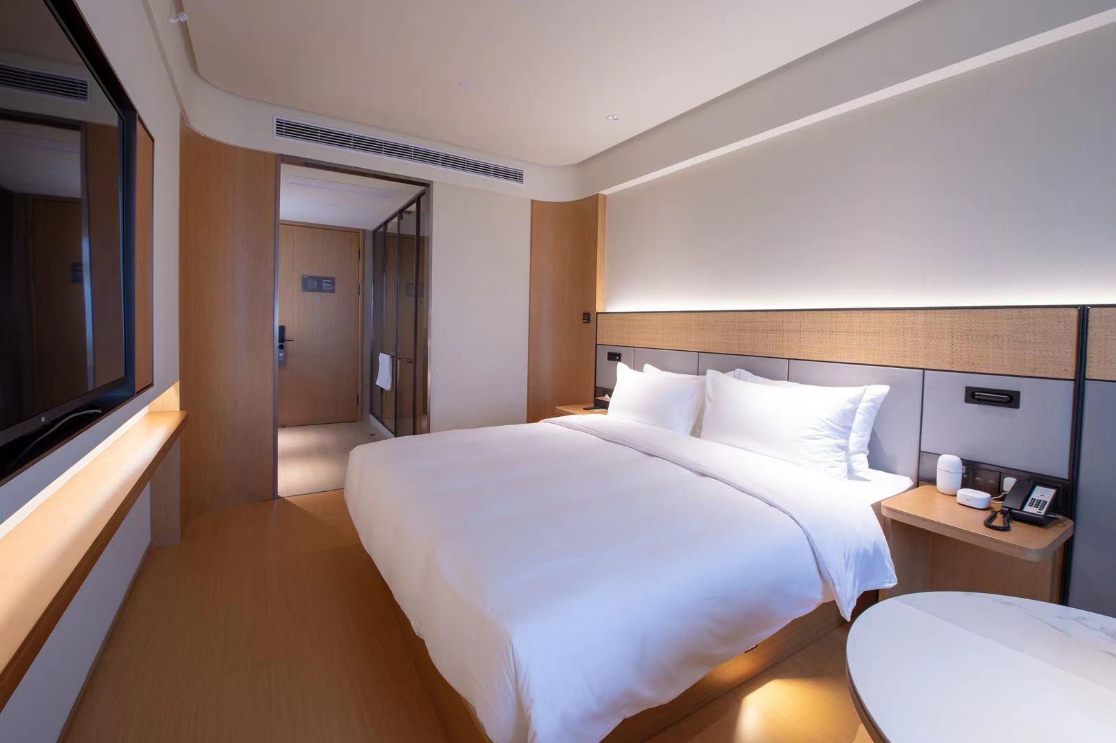 Ji Hotel (Shanghai Hongqiao Center) 14/39