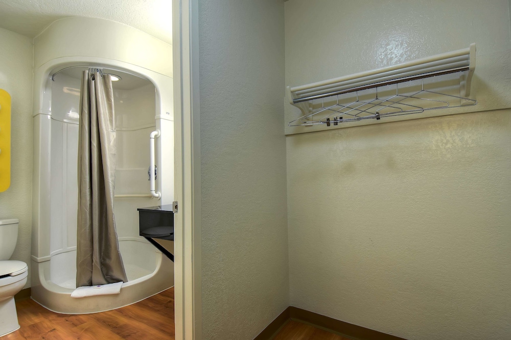 Motel6 Westminster, CA - South - Long Beach Area 43/43