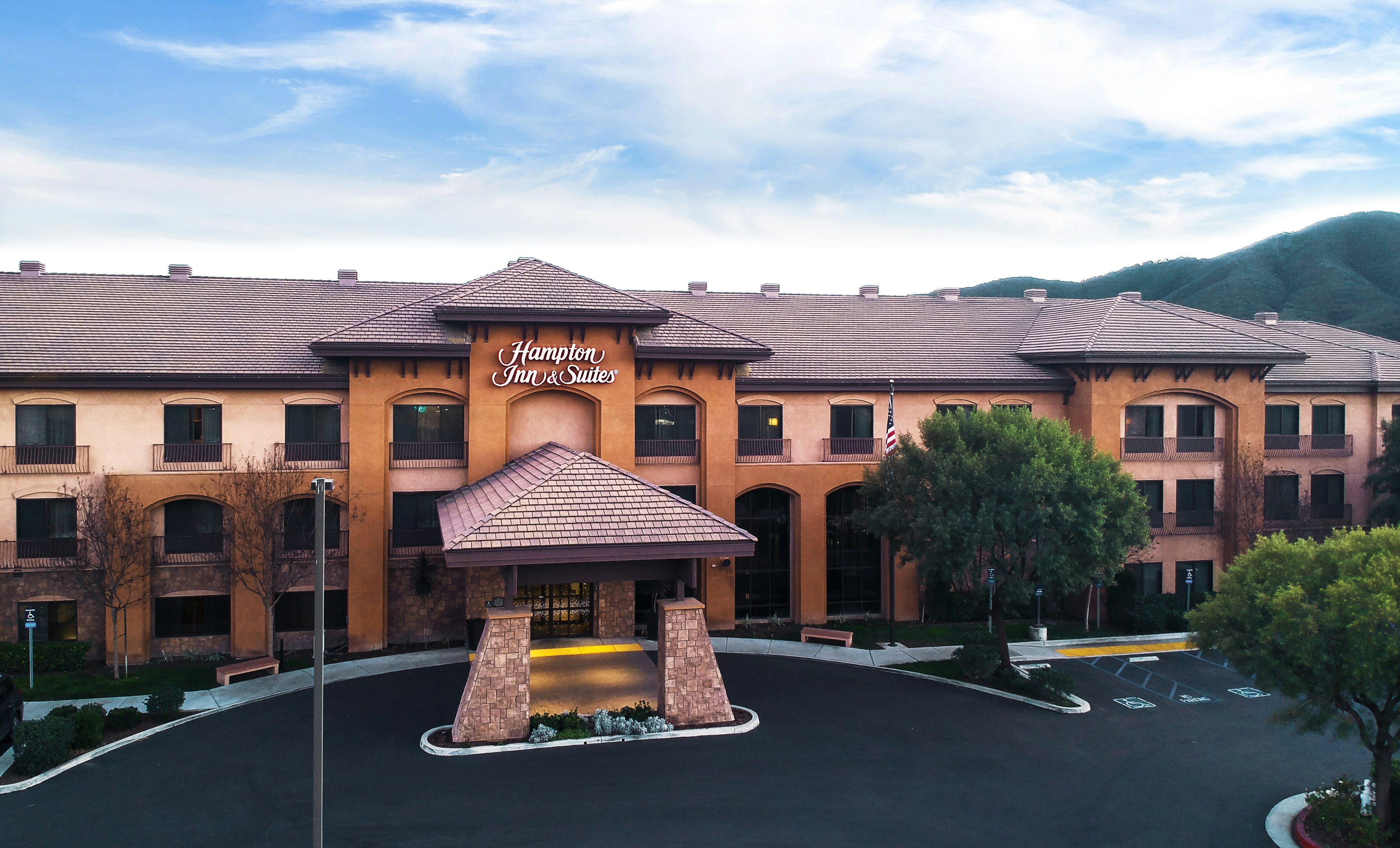 Hampton Inn & Suites Temecula 2/40