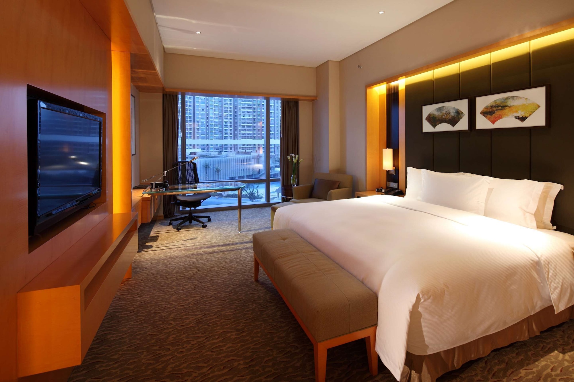 ROOM, KING BED, ACCESSIBLE