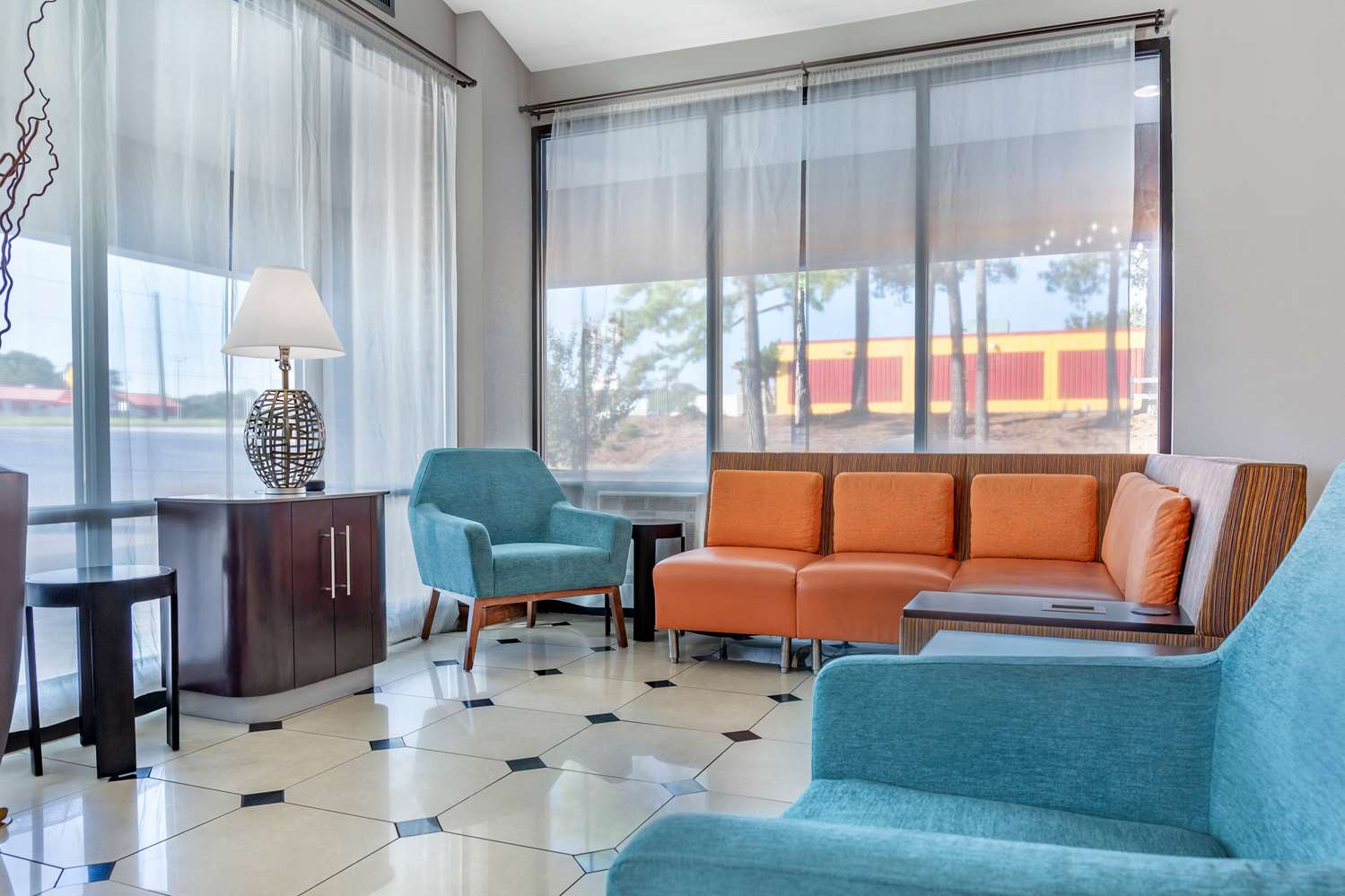 Days Inn Suites By Wyndham Rocky Mount Golden East 40/56