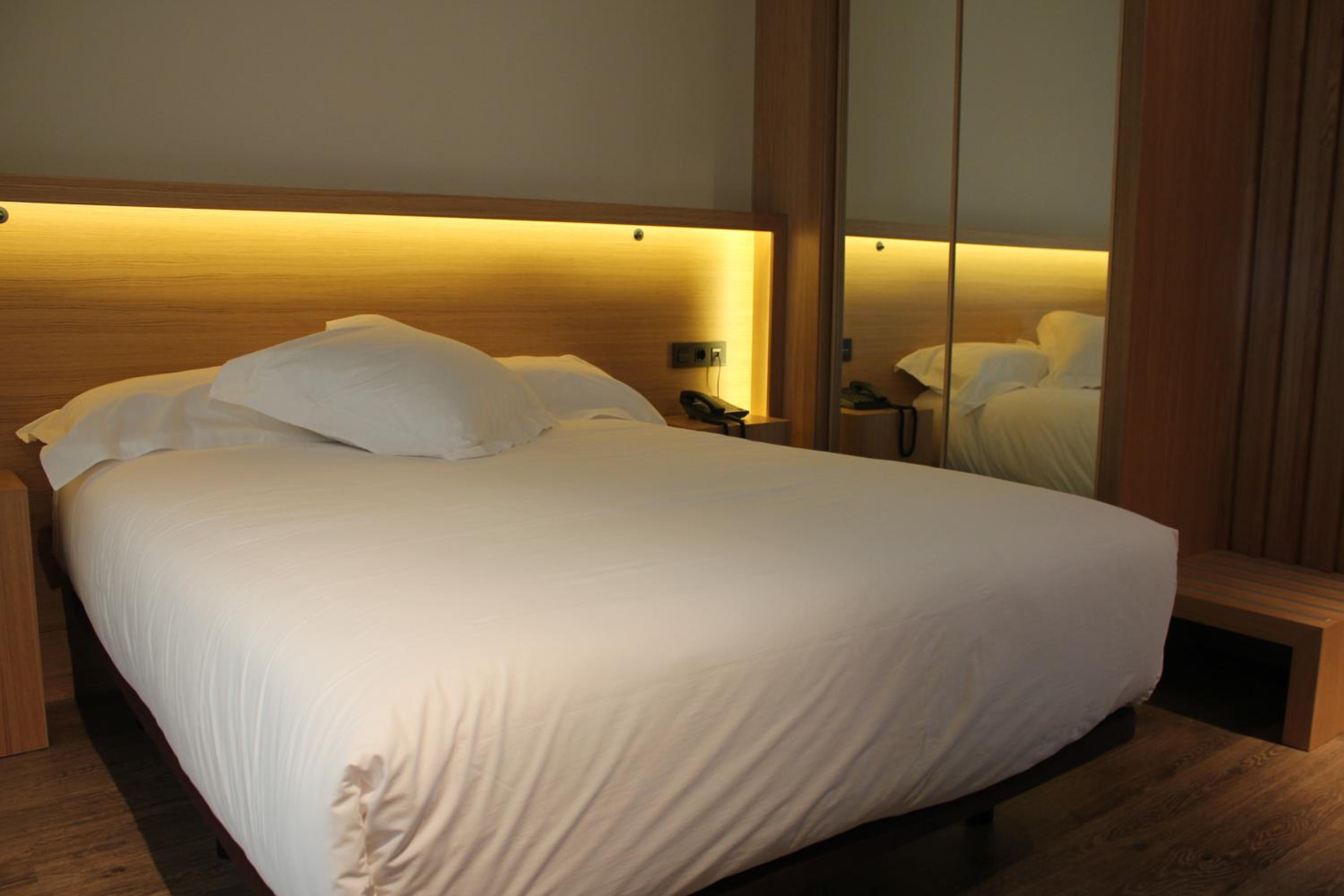 Hotel Araba 24/63