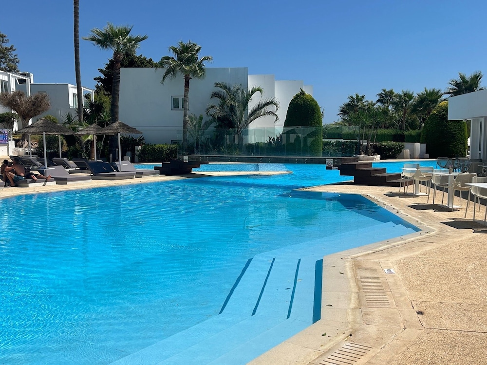 So Nice Club Resort 33/55