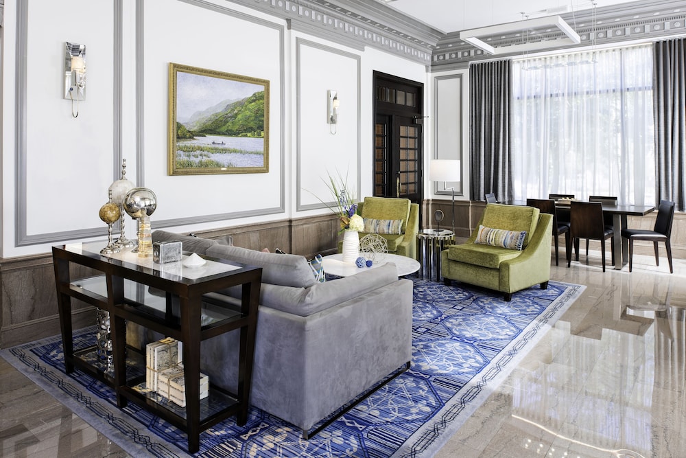 Phoenix Park Hotel 25/50