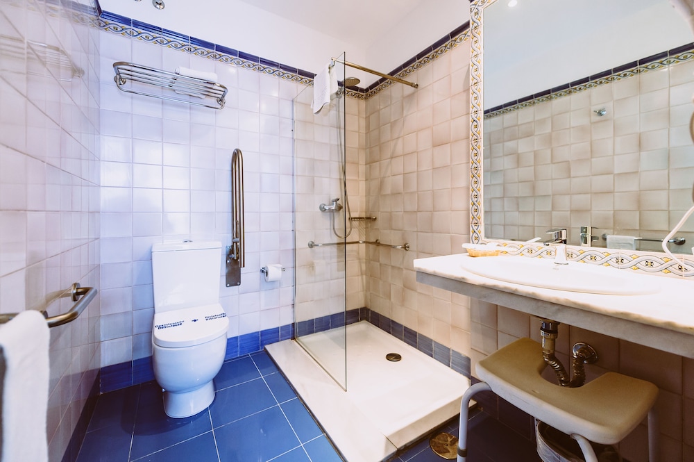 Basic Hotel Dona Manuela 39/40