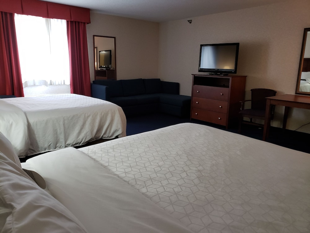 Holiday Inn Express Deforest Madison Area, an IHG Hotel 23/65