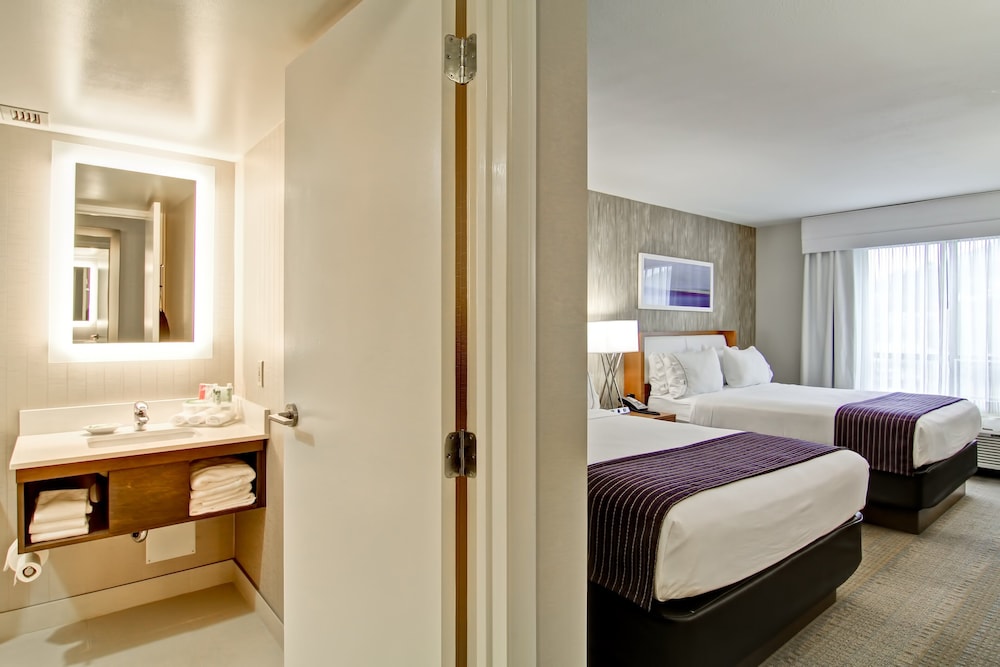 Holiday Inn Express Kamloops 35/74
