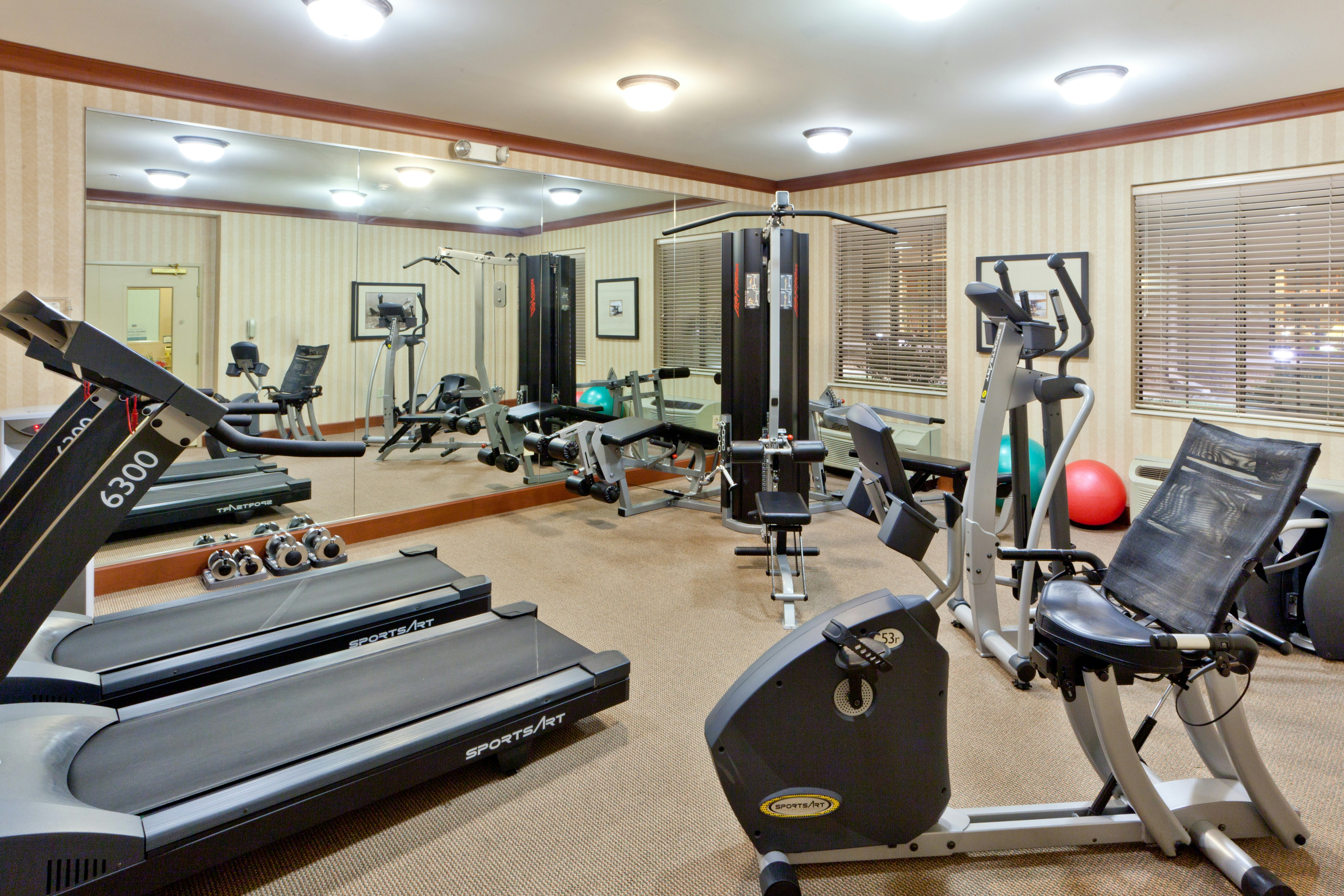 STAYBRIDGE SUITES CHANTILLY - DULLES AIRPORT 34/73