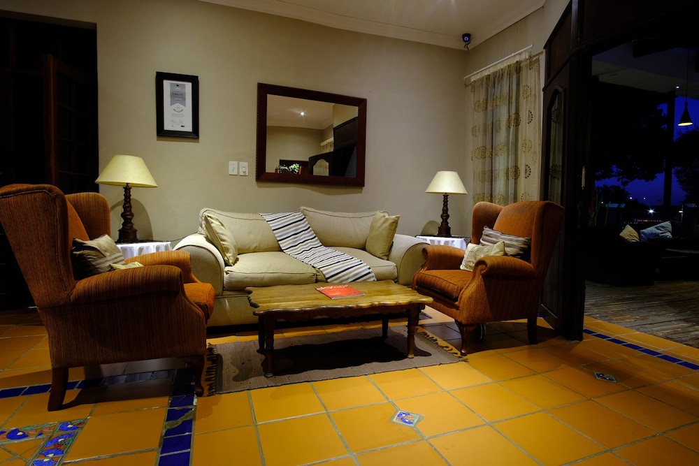 Cu Boutique Guest House 26/50